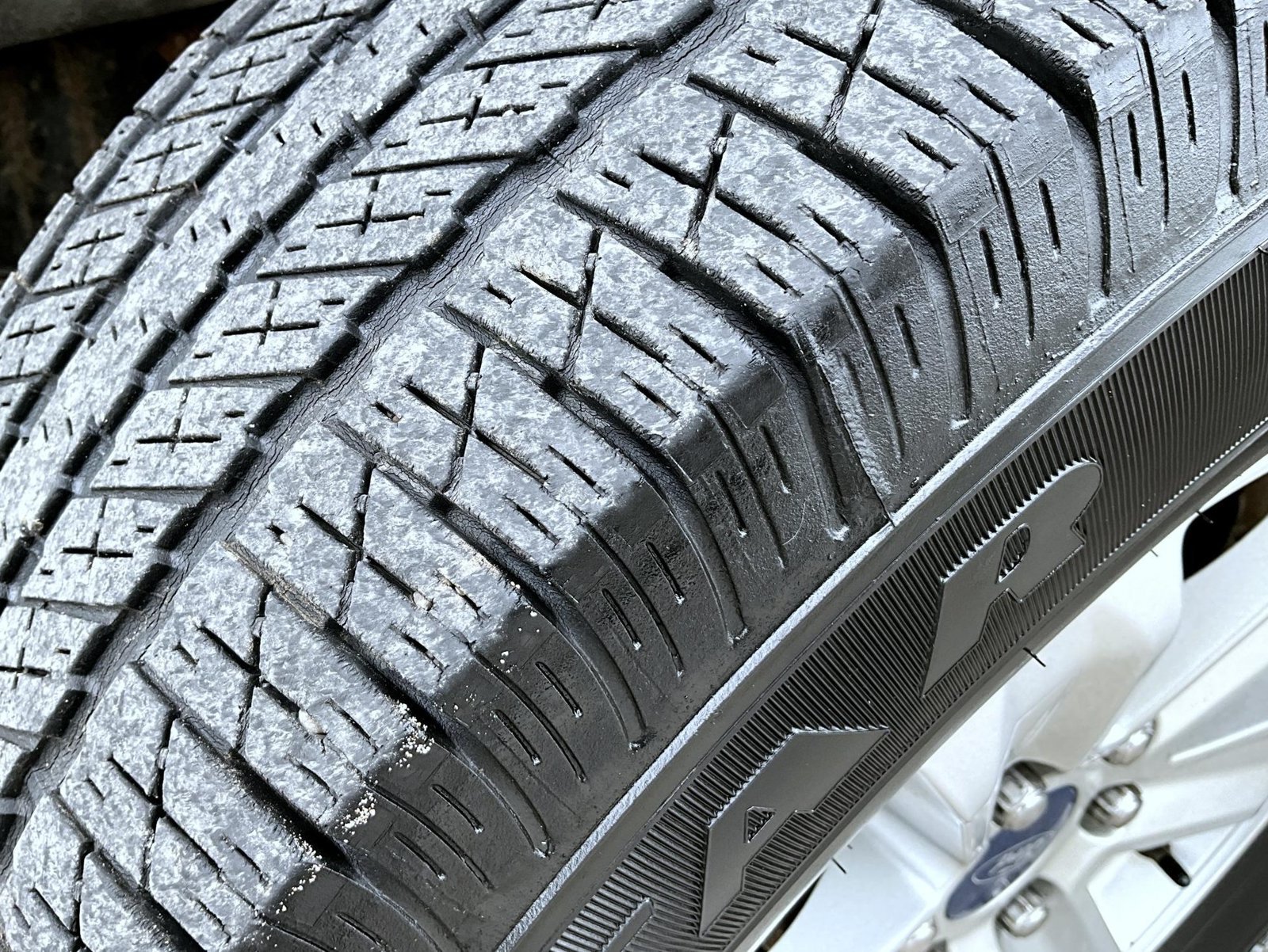 Used 2018 White Ford XL image 25