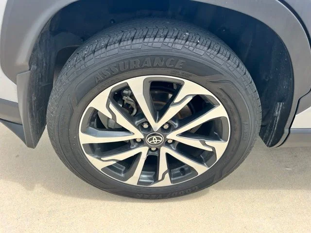 Used 2025 Silver Toyota XLE image 11
