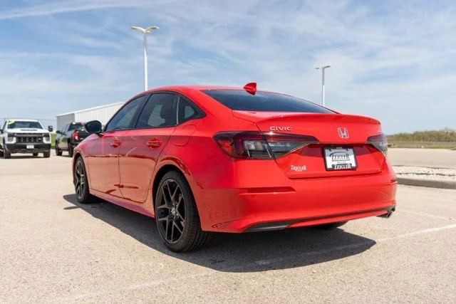 Used 2023  Honda Sport image 9