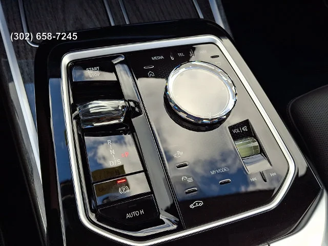 2026 BMW 7 Series 750e - Photo 14