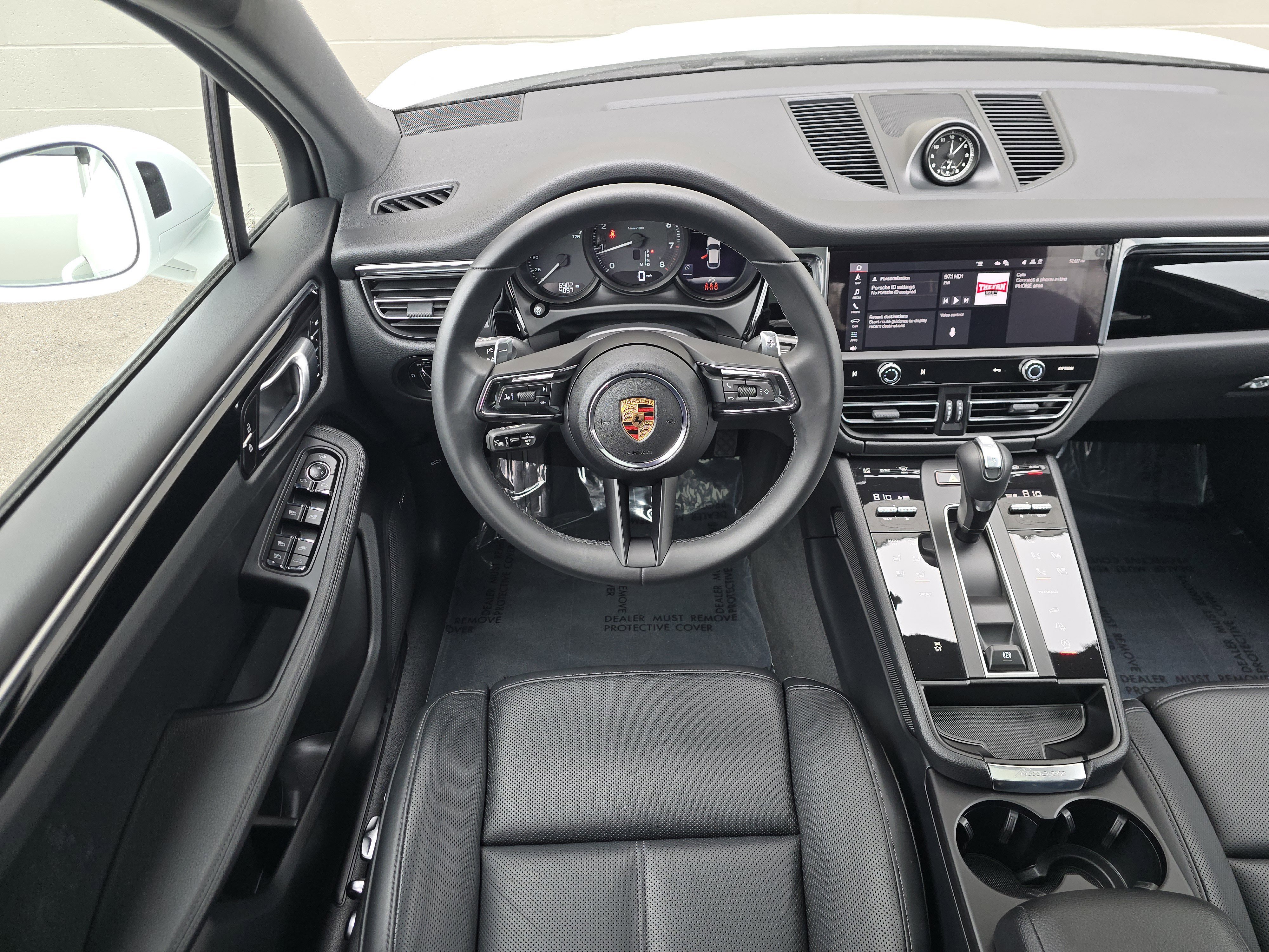 Used 2025 White Porsche  image 17