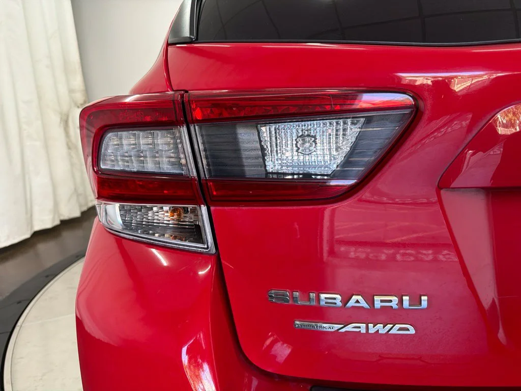 Used 2020 Red Subaru Limited image 12