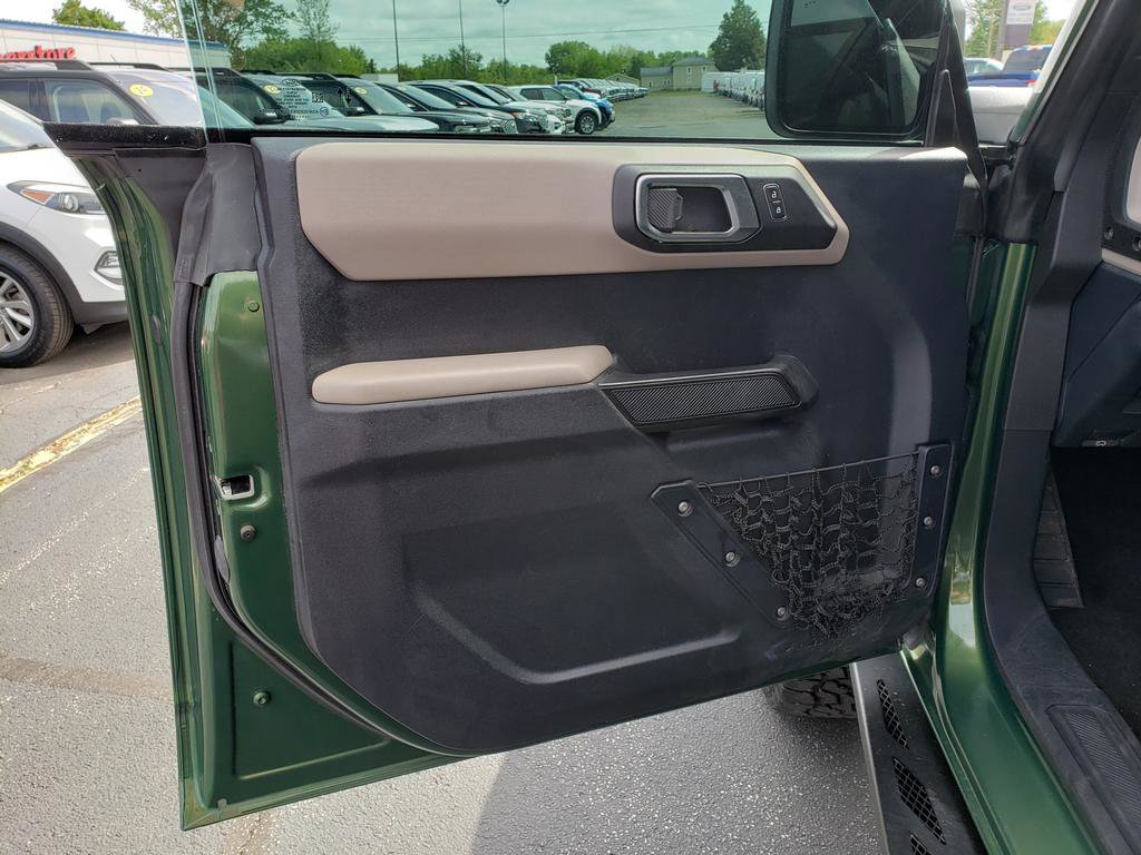 Used 2022 Green Metallic Ford  image 12