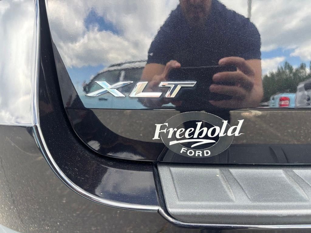 Certified Used 2022 Black Metallic Ford XLT image 14