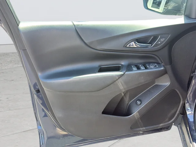 Used 2018 Blue Chevrolet LT image 26