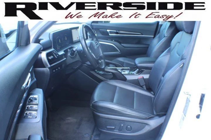 Used 2024 Glacial White Pearl Kia S image 12