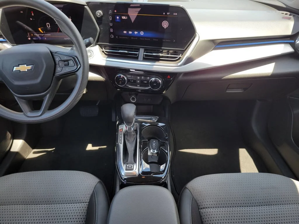 Used 2024 Blue Glow Metallic Chevrolet LT image 18