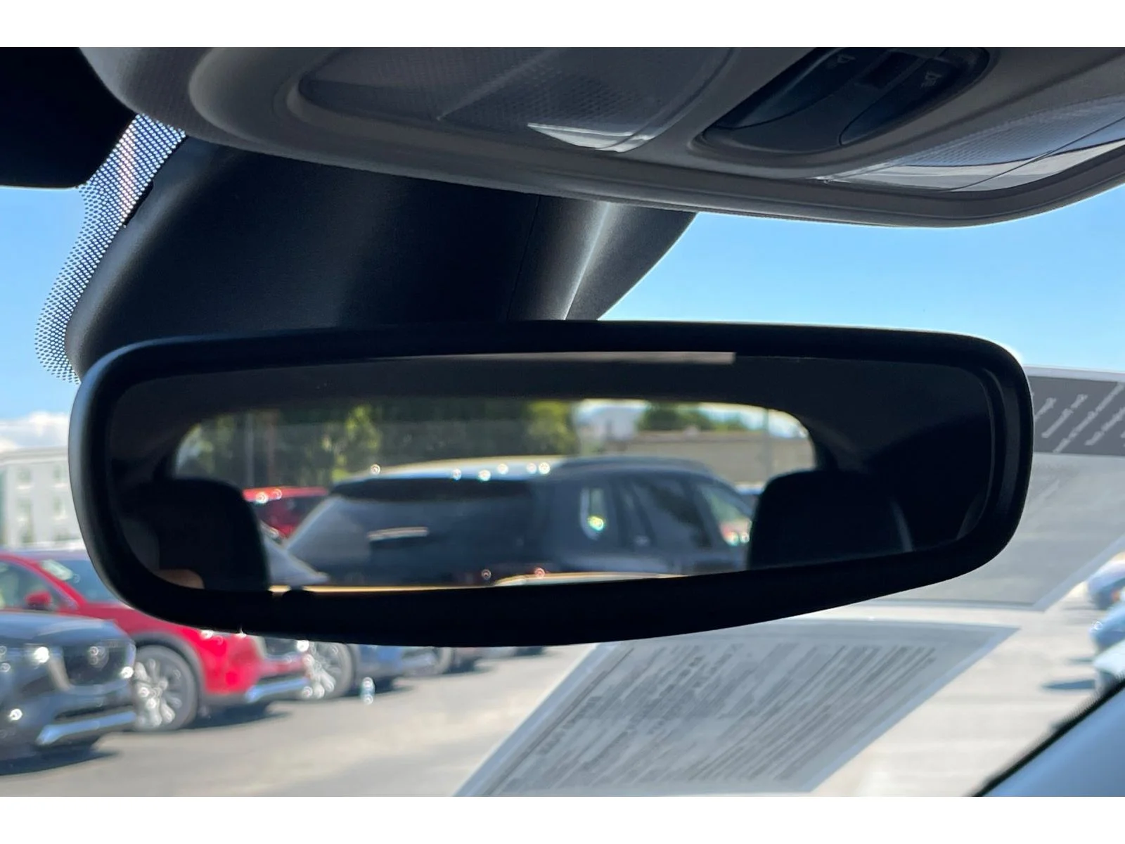 Used 2021 Diamond Black Crystal Pearlcoat Jeep Latitude Lux image 25