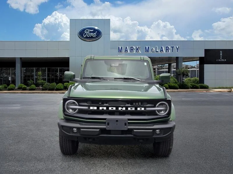 Used 2025 Green Metallic FORD OUTER BANKS 4 DOOR 4X4 image 8