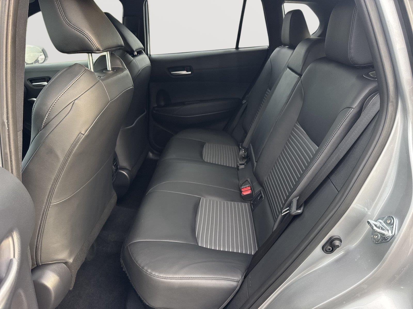 Used 2025 Sonic Silver/Jet Black Toyota XSE image 21