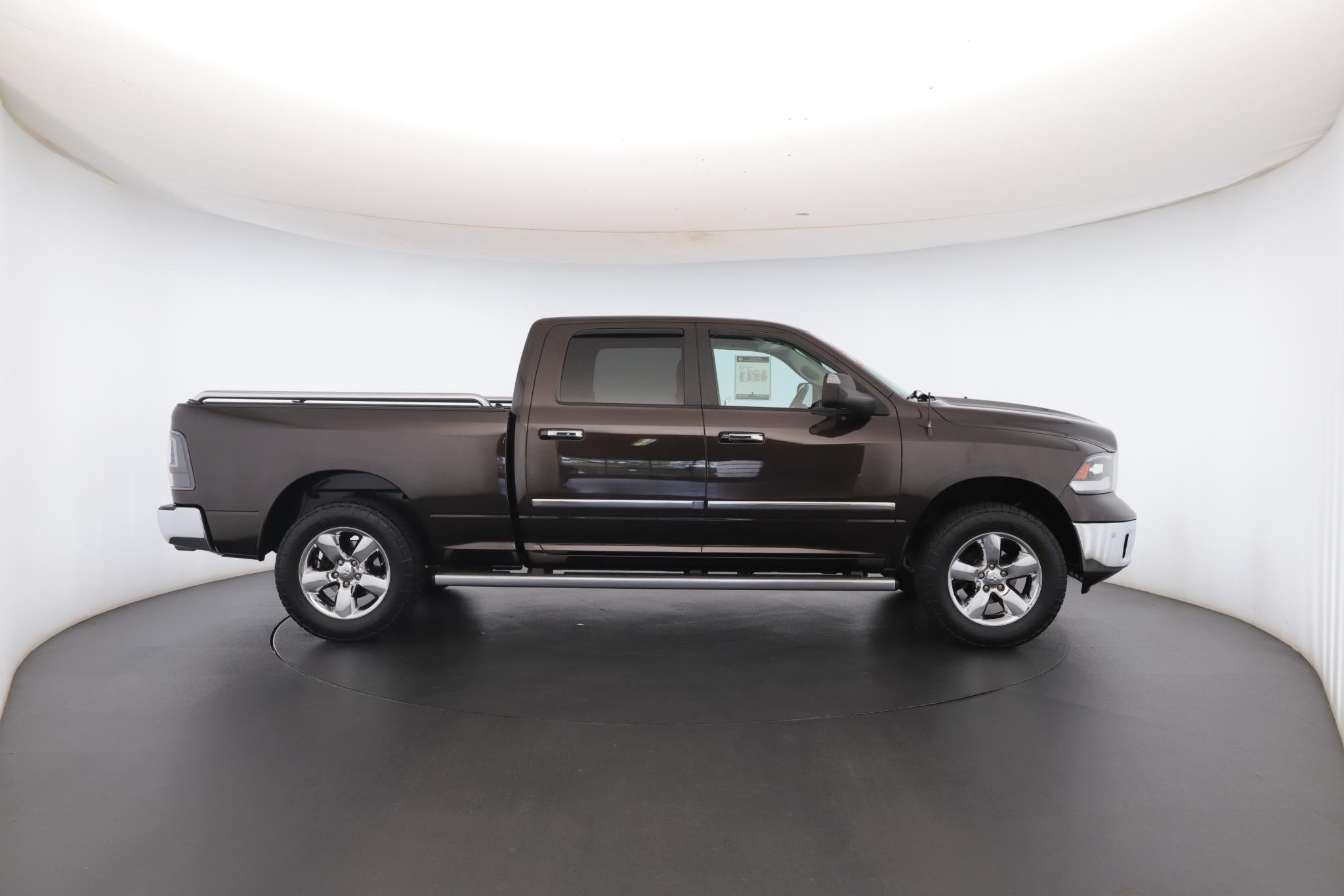 Used 2016 Luxury Brown Pearlcoat Ram 4WD Crew Cab 149 Big Horn image 34