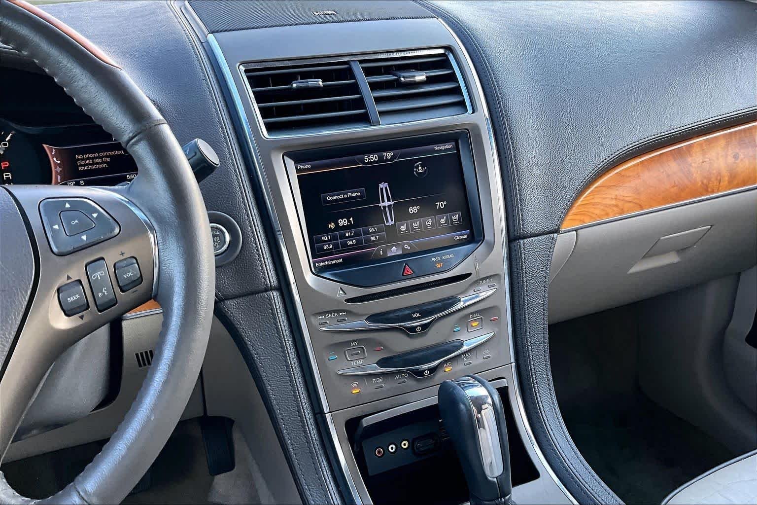 Used 2013 Kodiak Brown Lincoln  image 6