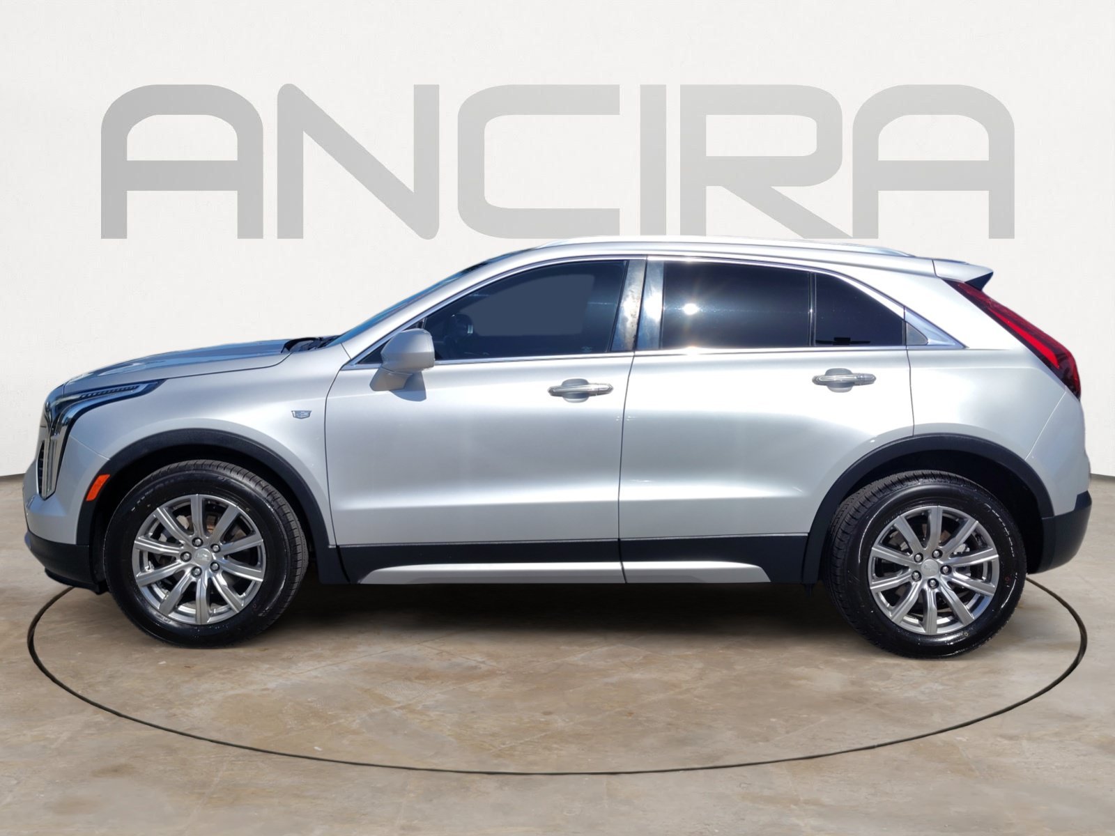 Used 2019 Radiant Silver Metallic Cadillac FWD Premium Luxury image 7
