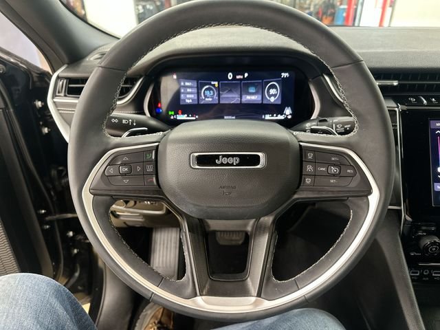 Used 2025 Black Jeep Altitude X image 12
