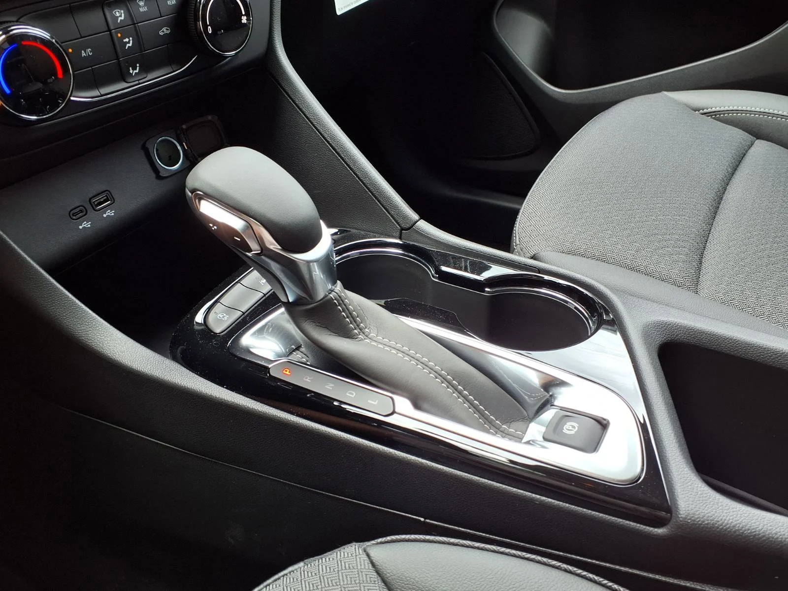 2026 Buick Encore GX Preferred - Photo 8