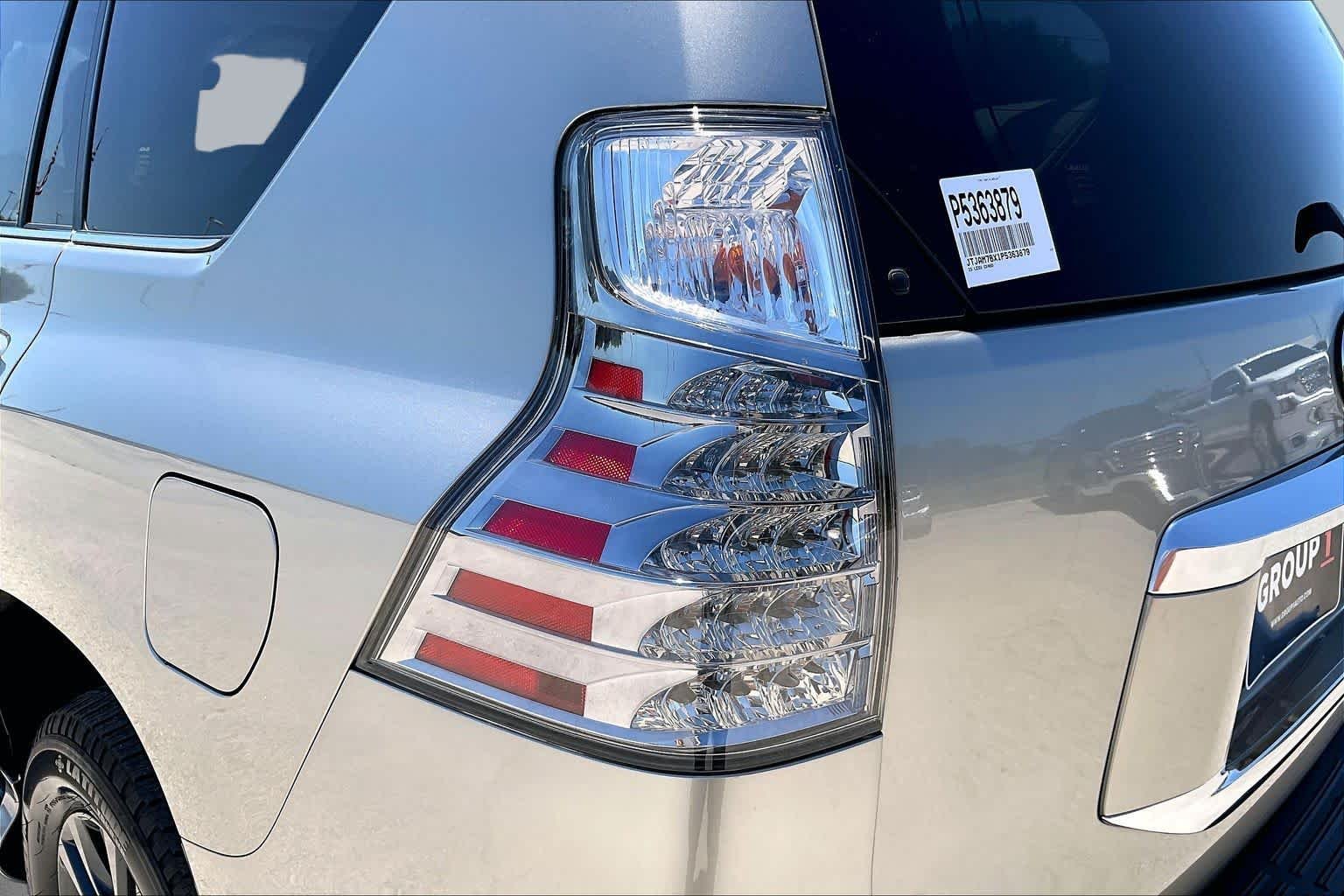 Used 2023 Atomic Silver Lexus Premium image 29