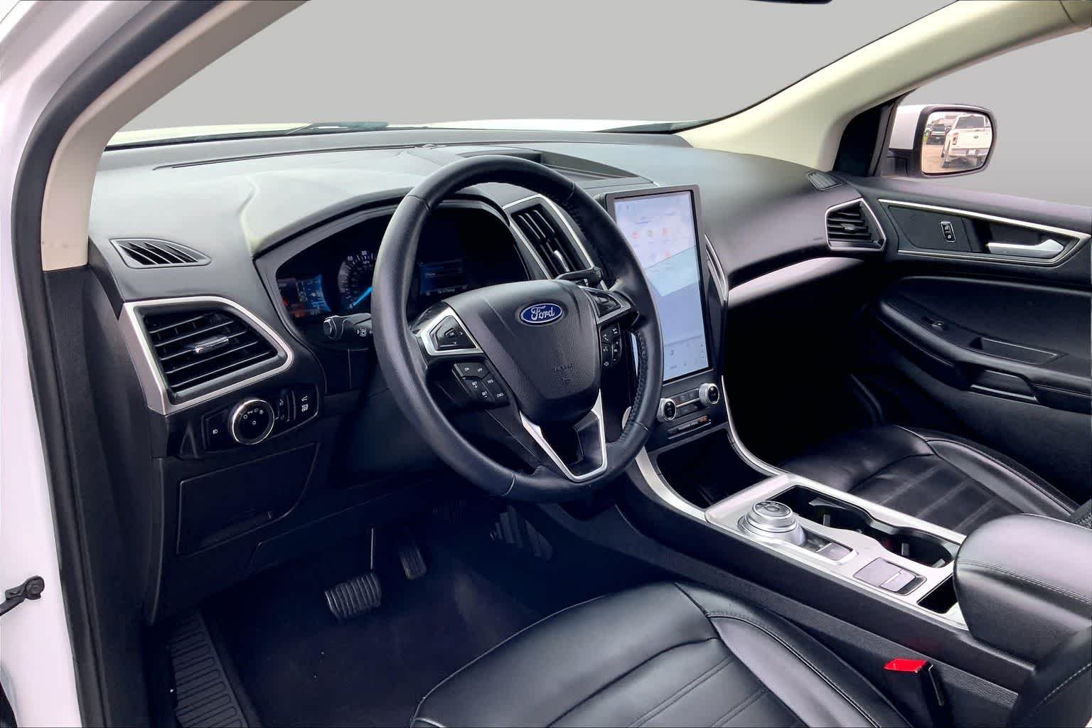 Certified Used 2024 Oxford White Ford SEL image 16