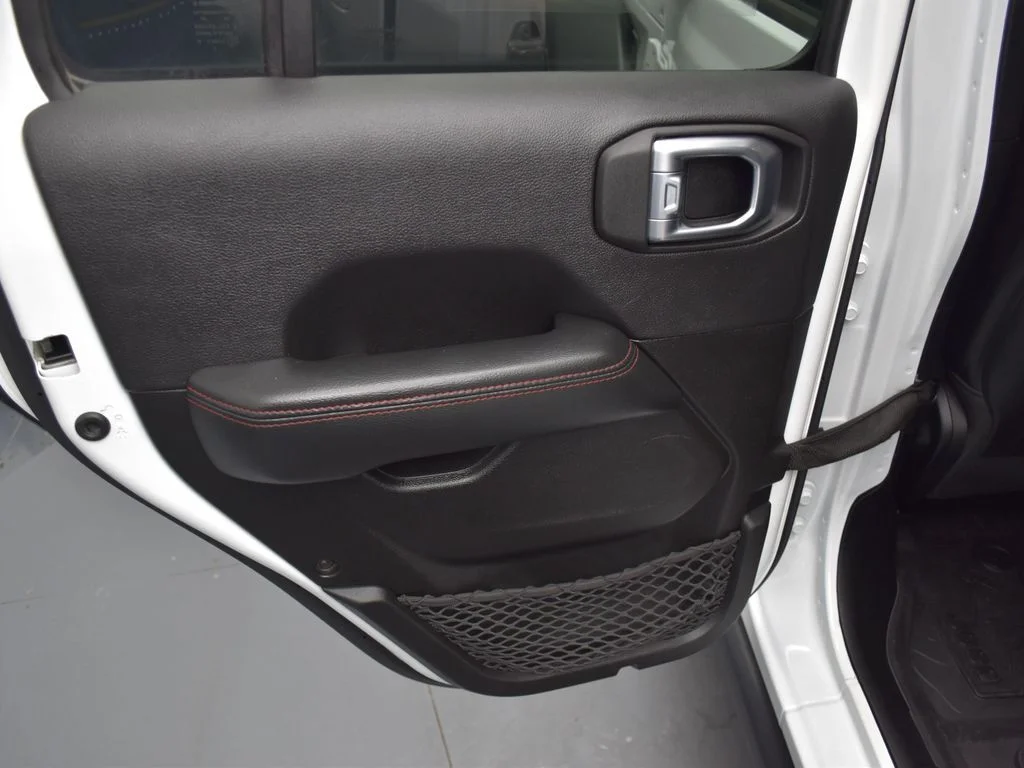 Used 2023 Bright White Clearcoat Jeep Rubicon image 18