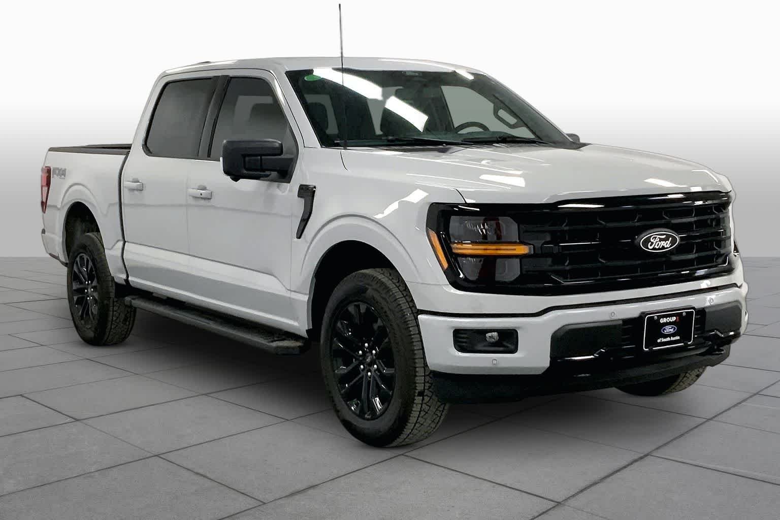 New 2026 Avalanche Ford XLT image 2