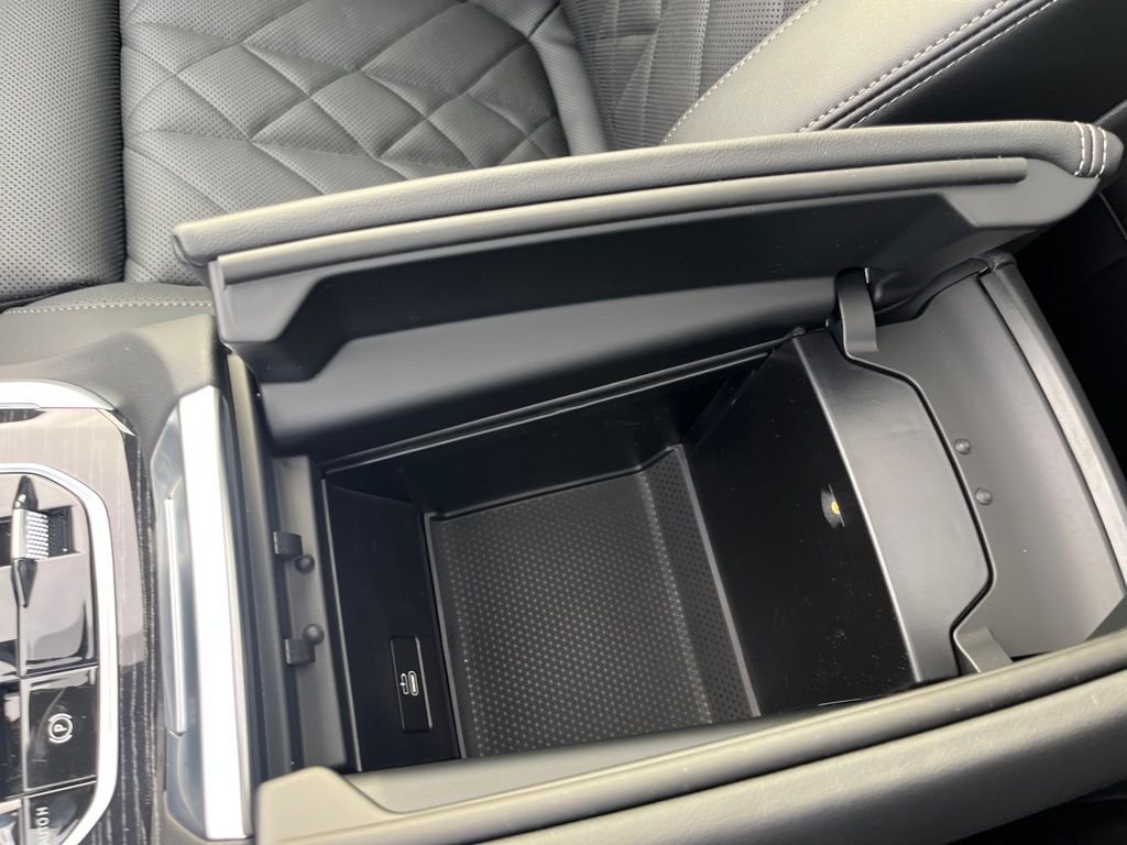 2026 BMW X5 50e - Photo 24