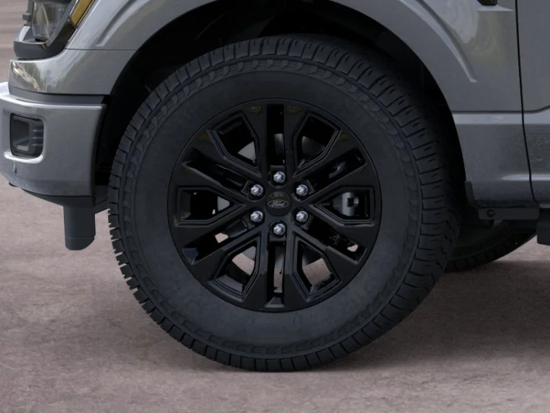 New 2026 Carbonized Gray Metallic Ford XLT image 19