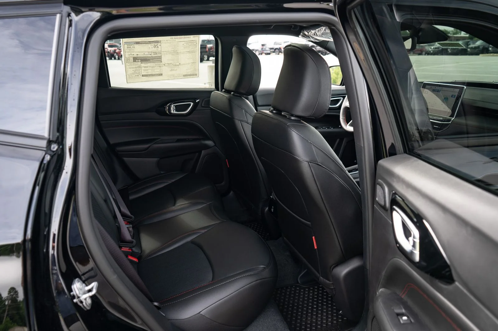New 2026 Diamond Black Crystal Pearl-Coat Exterior Paint Jeep Trailhawk image 21