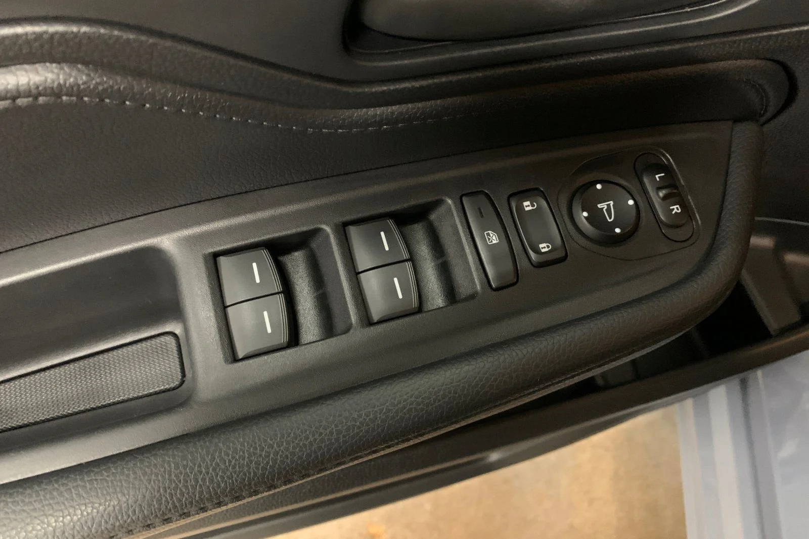 Certified Used 2025  Honda Sport-L image 12