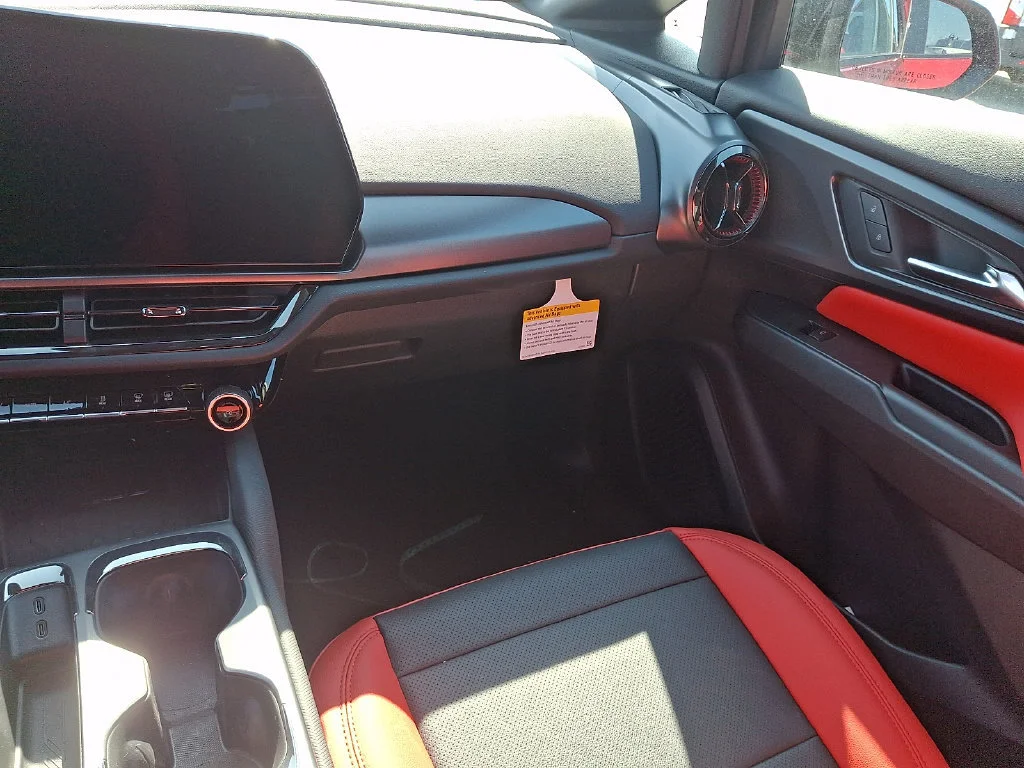 2026 Chevrolet Equinox EV RS - Photo 11