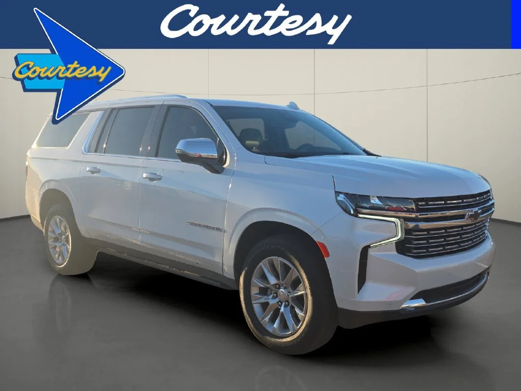 Used 2023 IRIDESCENT PEARL TRICOAT Chevrolet Premier image 1