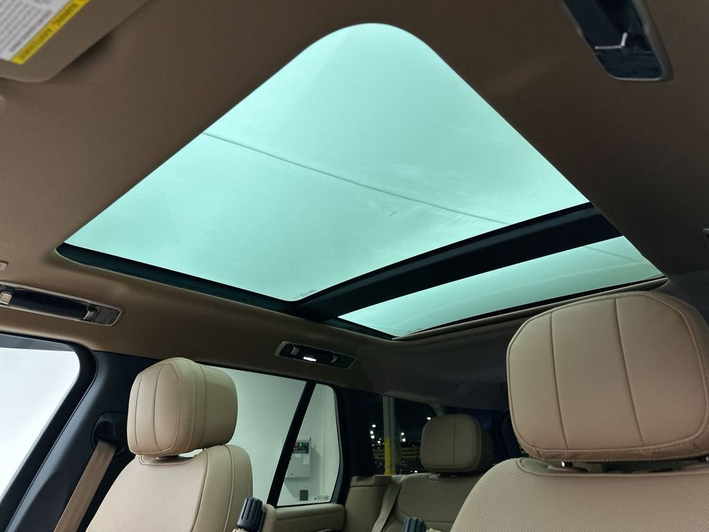 New 2026 Sunset Gold SV Bespoke Ultra Metallic Gloss Land Rover SE image 11