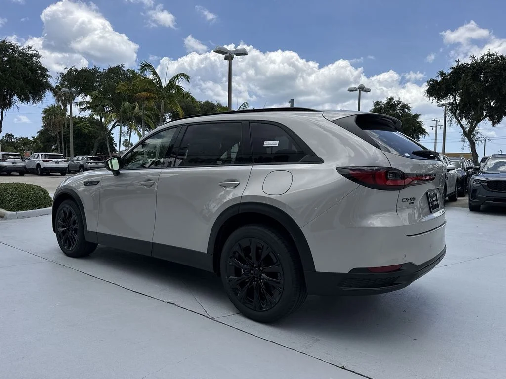 New 2026 Platinum Mazda 3.3 Turbo Premium Sport AWD image 26