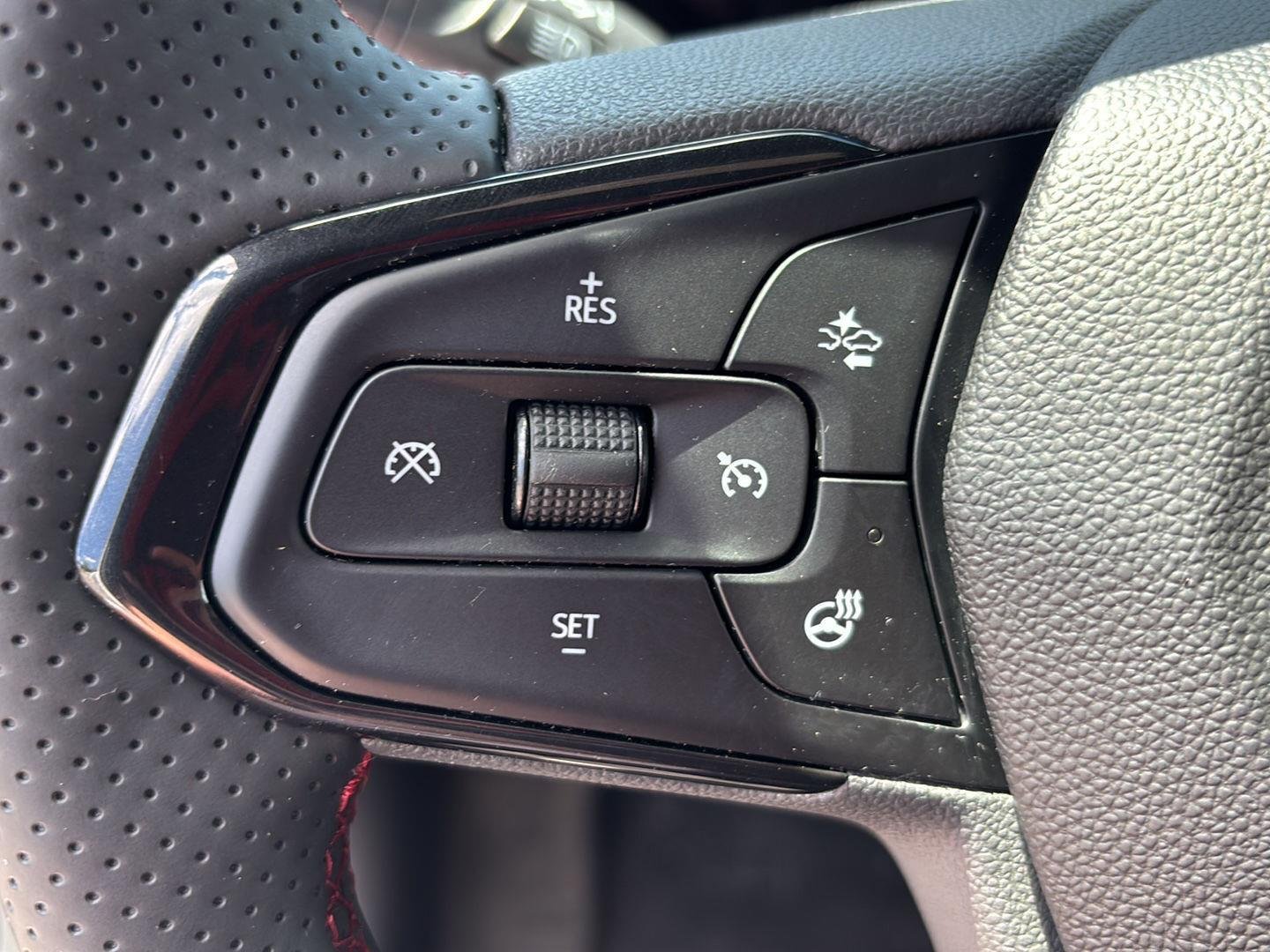 Used 2024 Summit White Chevrolet RS image 19