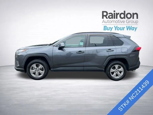 Used 2022 Magnetic Gray Metallic Toyota XLE image 4