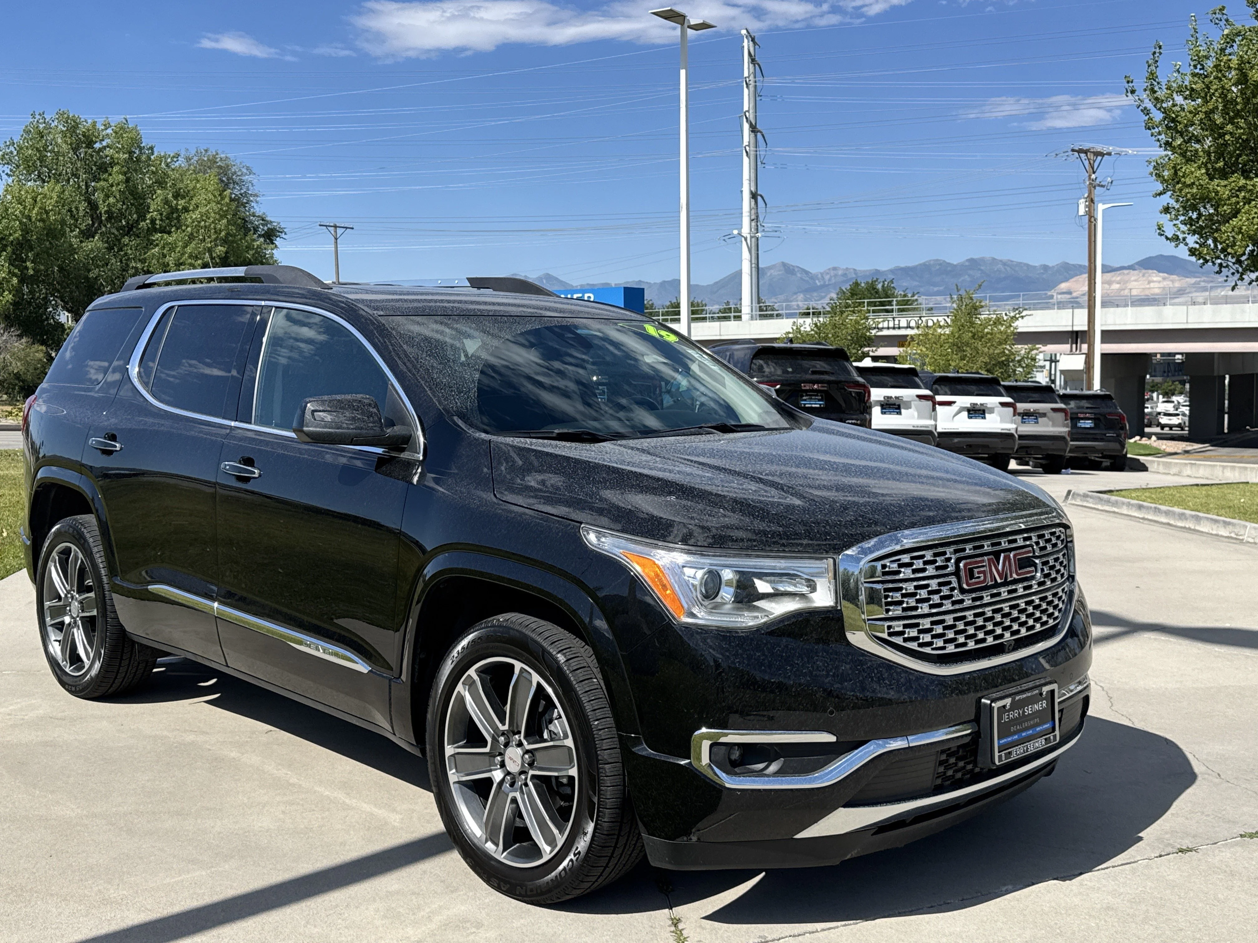 Used 2019 Ebony Twilight Metallic GMC Denali image 8