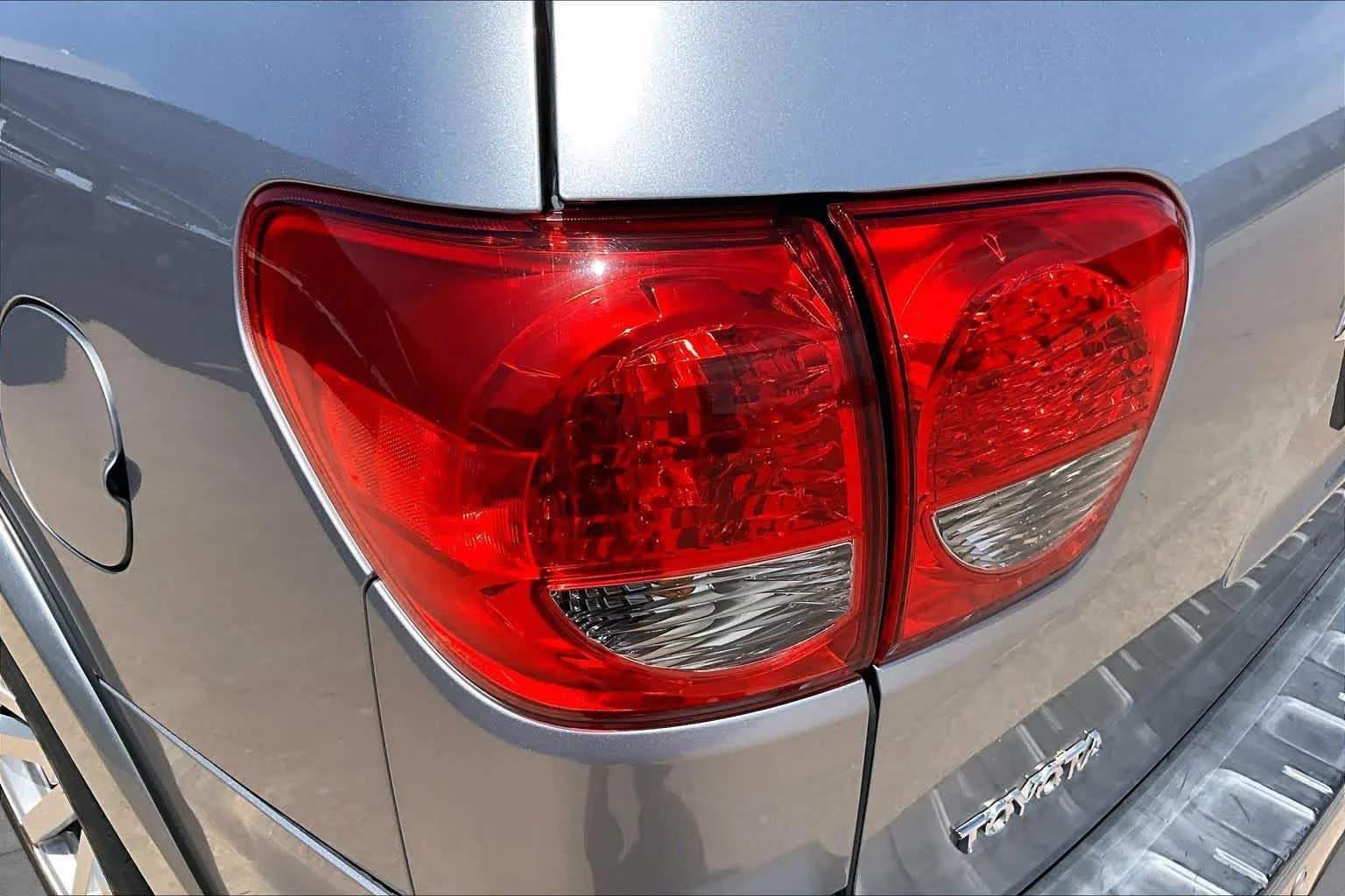 Used 2010 Silver Sky Metallic Toyota Ltd image 26