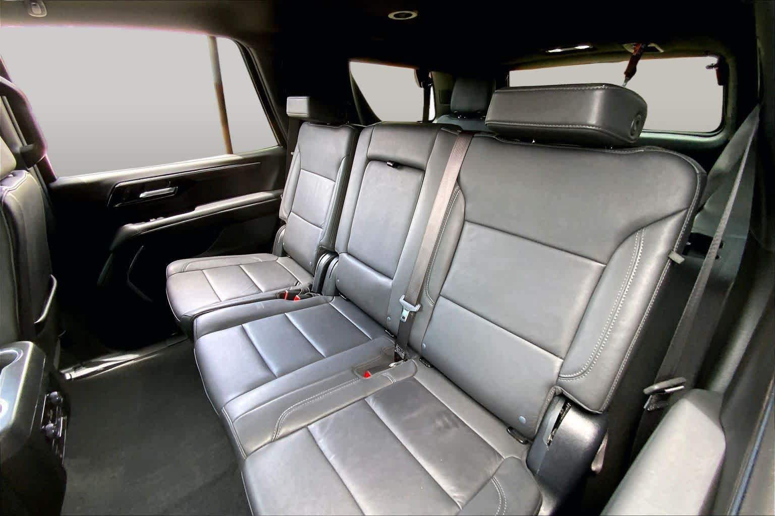 Used 2025 Black Chevrolet Z71 image 19