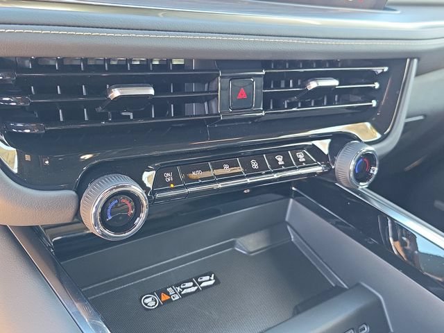 2026 Chevrolet Suburban Premier - Photo 28