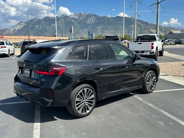Used 2023 Black BMW xDrive28i image 7