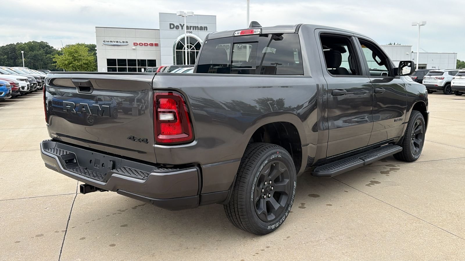 New 2026 Granite Crystal Metallic Clear-Coat Exterior Paint RAM Express image 9