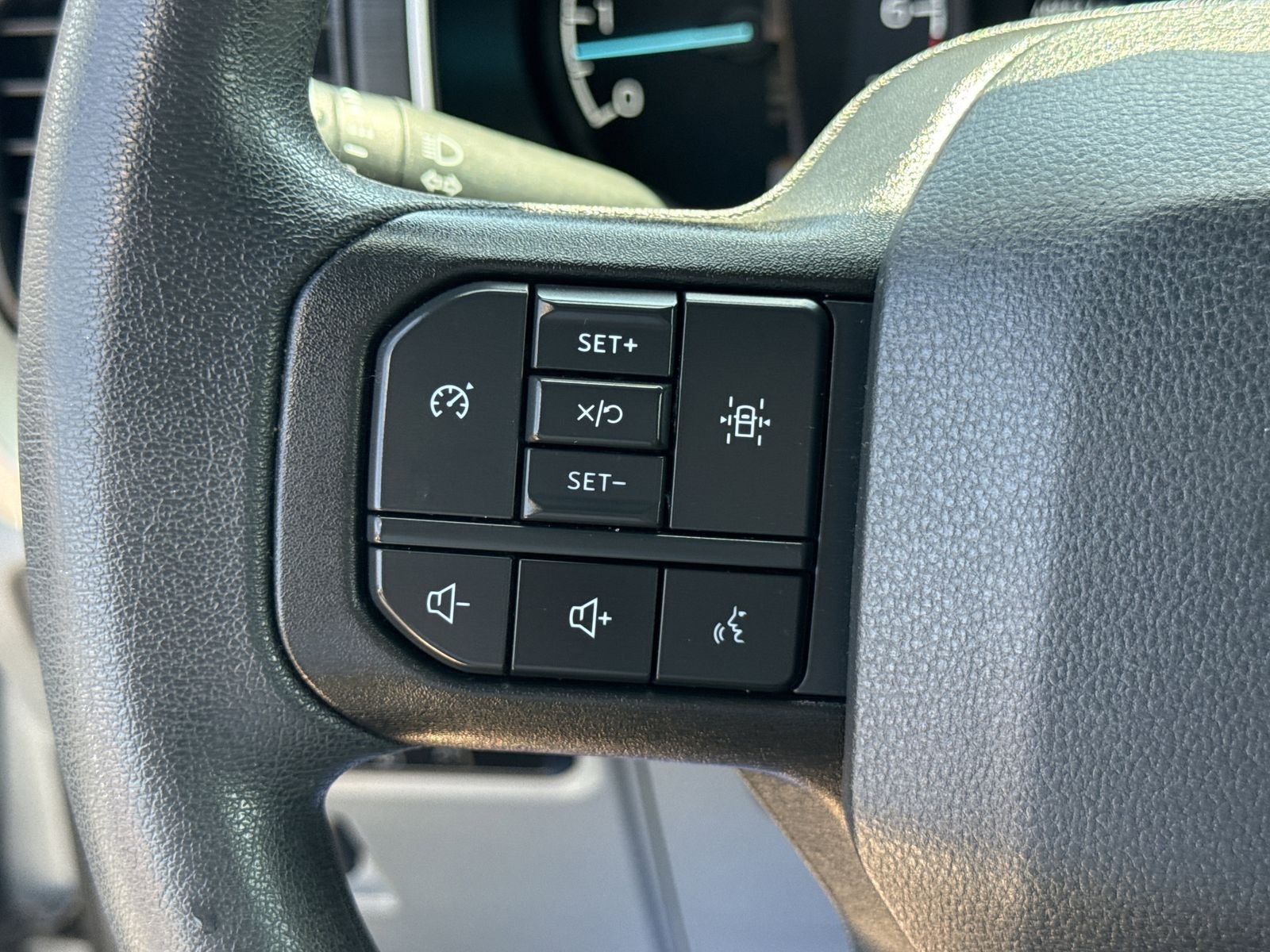 2023 Ford F-150 XLT - Photo 31