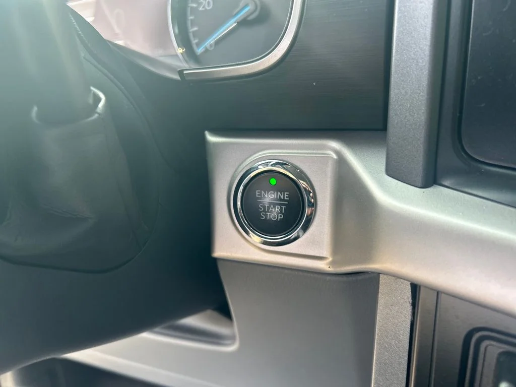 Used 2022 Silver Ford XLT image 18