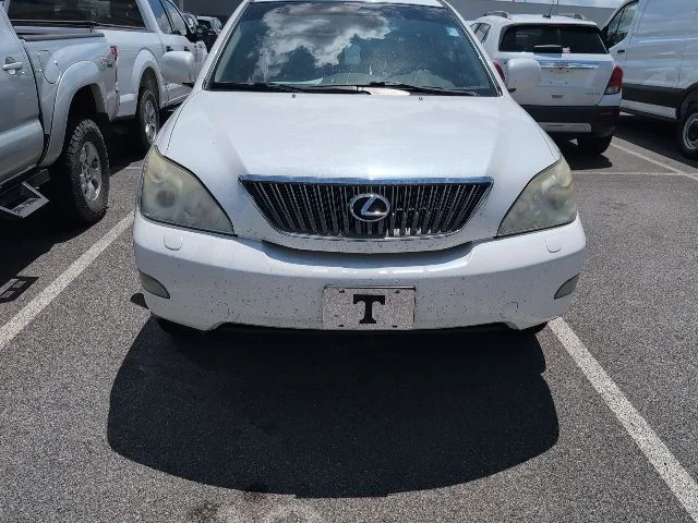 Used 2005  Lexus 330 image 3