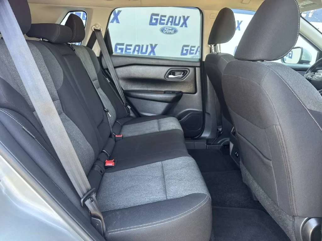 Used 2025 Silver Nissan SV image 17
