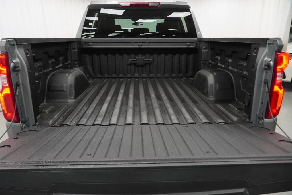 New 2026 Sterling Gray Metallic Chevrolet RST image 32