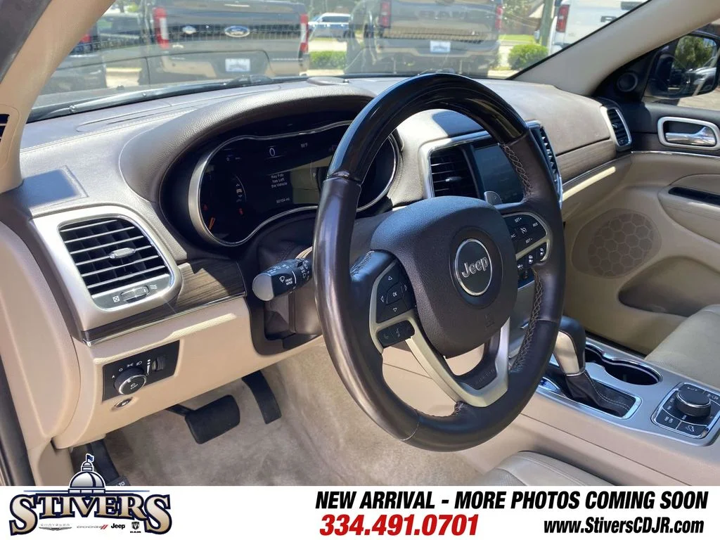 Used 2017 Gray Jeep Overland image 22