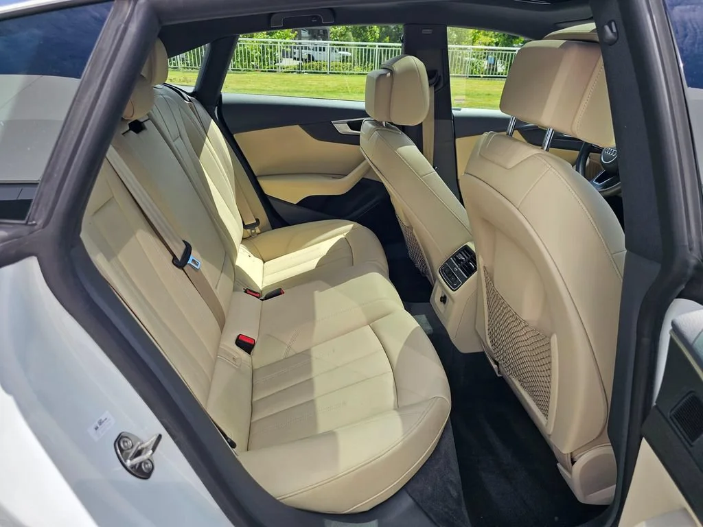 Used 2018  Audi Premium Plus image 12
