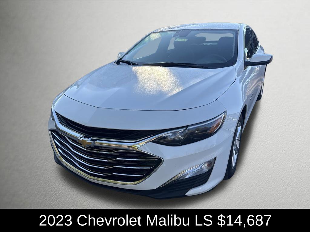 Used 2023 Summit White Chevrolet LS image 7