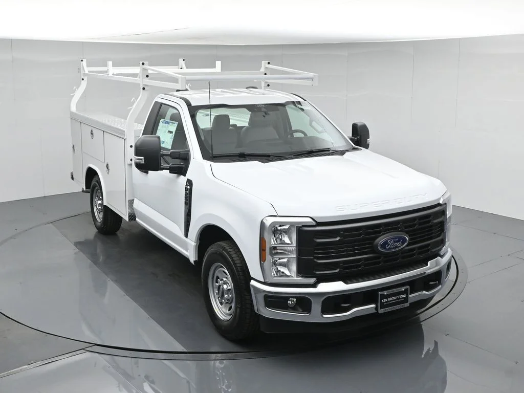 New 2026 White Ford XL image 40