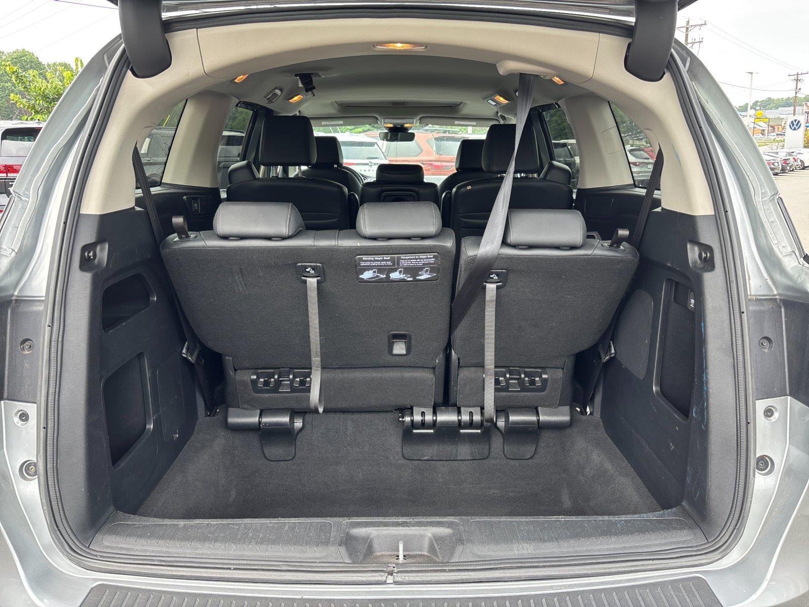 Used 2025  Honda EX-L image 34