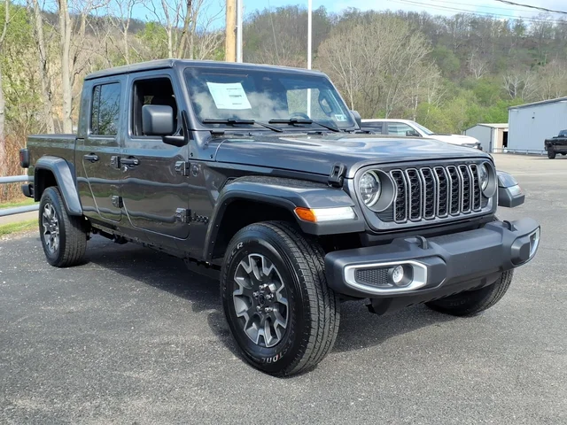 2026 Jeep Gladiator Sahara
